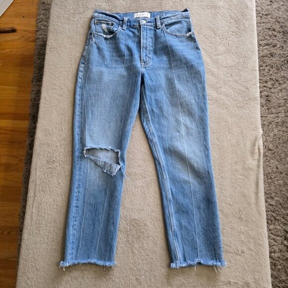 Abercrombie & Fitch High Rise Mom Jeans size 28/6 - Picture 3 of 11